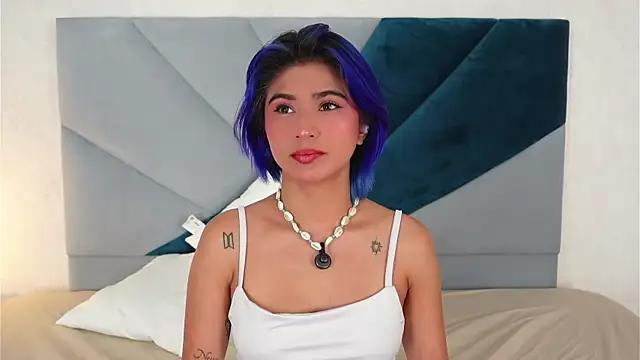 Snapshot of Sky_Riyoo chatting on 07-19-26, 04:32 Sky Riyoo online show from 07-19-26, 04:32