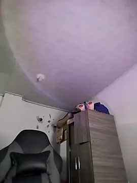 Catisquiirt online show from 04-23-26, 10:44