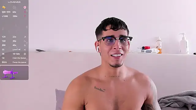 Iamcamilo   online show from 04-30-26, 08:05