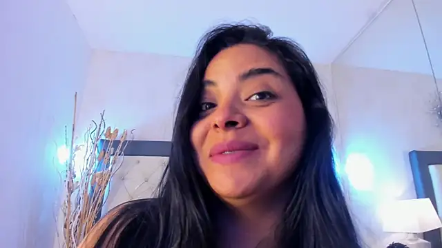 Snapshot of Gaby_Herreraa chatting on 06-03-26, 11:44 Gaby Herreraa online show from 06-03-26, 11:44