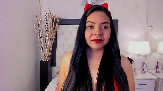 Snapshot of Gaby_Herreraa chatting on 05-20-26, 02:25 Gaby Herreraa online show from 05-20-26, 02:25