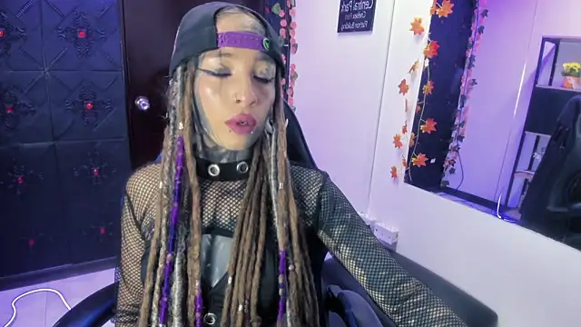 Lucy Doll8 online show from 05-16-26, 04:28