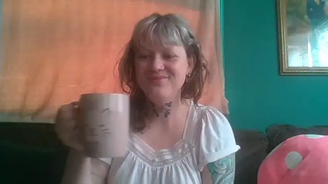 RosieSwitchBitch online show from 05-06-26, 11:03