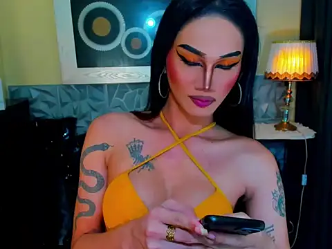Snapshot of lubottarah chatting on 06-16-26, 11:43 lubottarah online show from 06-16-26, 11:43