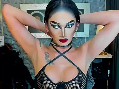 Snapshot of lubottarah chatting on 07-05-26, 05:20 lubottarah online show from 07-05-26, 05:20