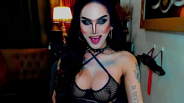 Snapshot of lubottarah chatting on 05-27-26, 06:15 lubottarah online show from 05-27-26, 06:15