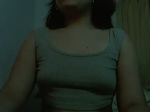 Snapshot of Micaela_697 chatting on 07-15-26, 04:08 Micaela 697 online show from 07-15-26, 04:08