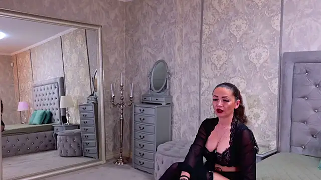 Snapshot of DonnaKleinn chatting on 05-11-26, 05:54 DonnaKleinn online show from 05-11-26, 05:54