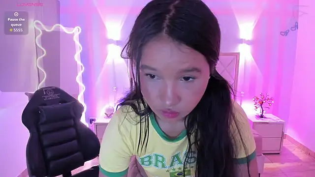 Victoria1 tay online show from 06-18-26, 07:30