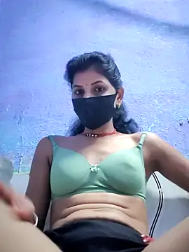 Snapshot of RUHI_1143 chatting on 06-04-26, 07:51 RUHI 1143 online show from 06-04-26, 07:51