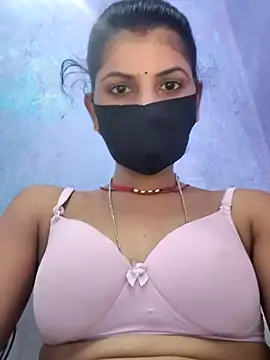 Snapshot of RUHI_1143 chatting on 05-25-26, 04:56 RUHI 1143 online show from 05-25-26, 04:56