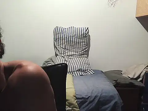 viewmodel- online show from 04-26-26, 02:20