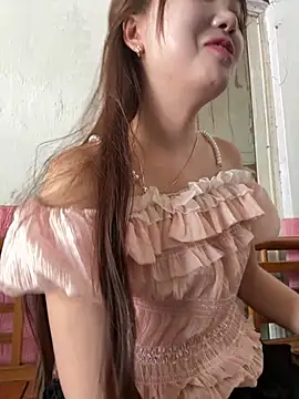 Snapshot of Miu-lete chatting on 05-04-26, 03:32 Miu-lete online show from 05-04-26, 03:32