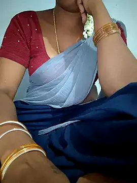 Snapshot of Tamil_Hot_HoneyBee chatting on 06-26-26, 02:34 Tamil Hot HoneyBee online show from 06-26-26, 02:34