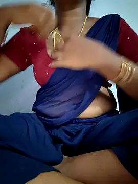 Snapshot of Tamil_Hot_HoneyBee chatting on 06-20-26, 05:51 Tamil Hot HoneyBee online show from 06-20-26, 05:51
