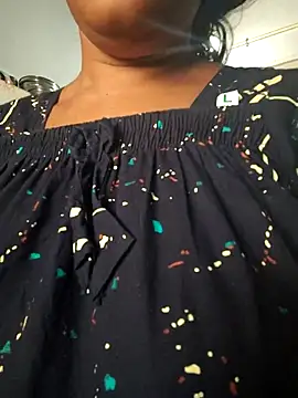 Snapshot of Tamil_Hot_HoneyBee chatting on 07-24-26, 02:29 Tamil Hot HoneyBee online show from 07-24-26, 02:29
