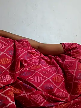 Snapshot of Tamil_Hot_HoneyBee chatting on 08-01-26, 06:11 Tamil Hot HoneyBee online show from 08-01-26, 06:11