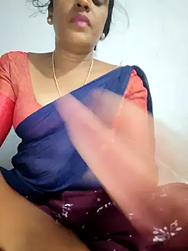 Snapshot of Tamil_Hot_HoneyBee chatting on 07-24-26, 02:35 Tamil Hot HoneyBee online show from 07-24-26, 02:35