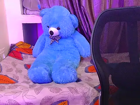 hot-saanvi online show from 06-28-26, 05:14