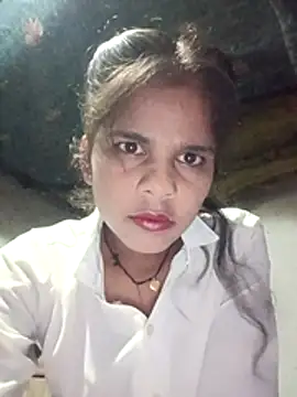 Snapshot of Sexy_geeta chatting on 07-24-26, 04:03 Sexy geeta online show from 07-24-26, 04:03