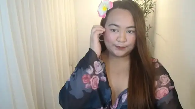 Snapshot of Czarinna chatting on 07-08-26, 09:04 Czarinna online show from 07-08-26, 09:04