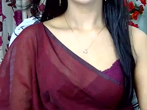 Alina Nur online show from 05-18-26, 03:06