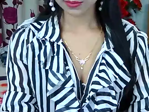 Alina Nur online show from 05-15-26, 04:27