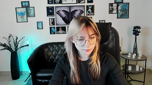 NyxCalderra online show from 05-21-26, 10:01