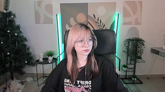 NyxCalderra online show from 05-08-26, 08:51