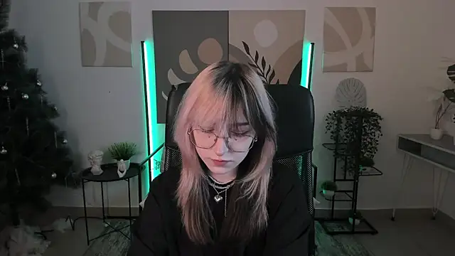 NyxCalderra online show from 05-07-26, 04:50