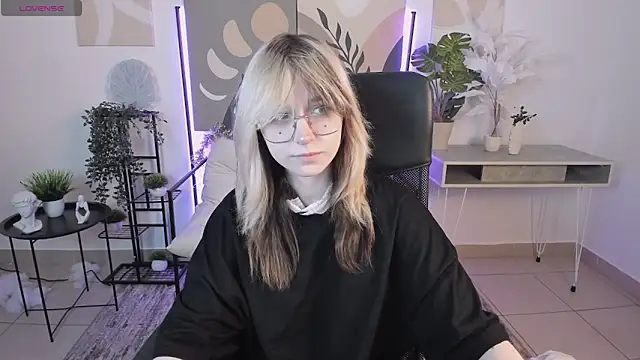 NyxCalderra online show from 05-30-26, 04:52