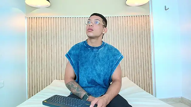 Snapshot of Brandon_Mercuri chatting on 05-22-26, 12:58 Brandon Mercuri online show from 05-22-26, 12:58