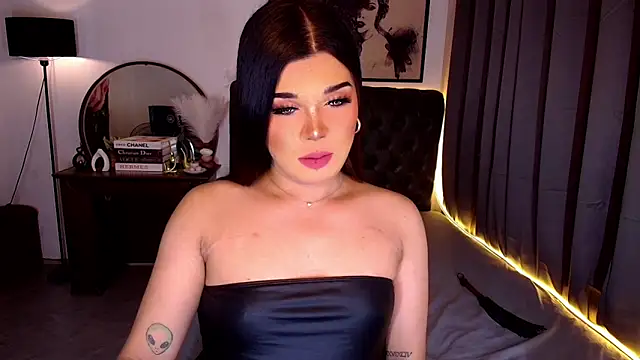 Empress Candice online show from 05-18-26, 11:48