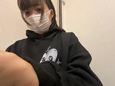 Snapshot of MaNaKa_55 chatting on 05-07-26, 01:10 MaNaKa 55 online show from 05-07-26, 01:10