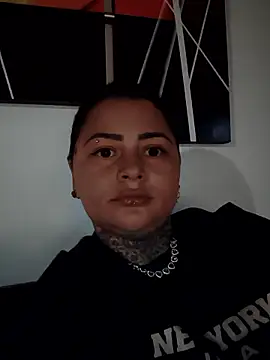 Snapshot of romina23 chatting on 05-26-26, 11:14 romina23 online show from 05-26-26, 11:14