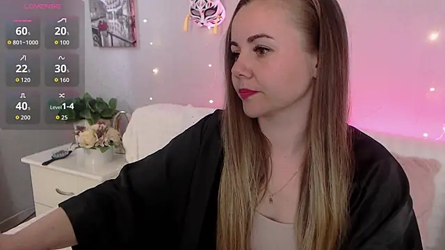 Snapshot of MeryCheris chatting on 05-14-26, 12:35 MeryCheris online show from 05-14-26, 12:35
