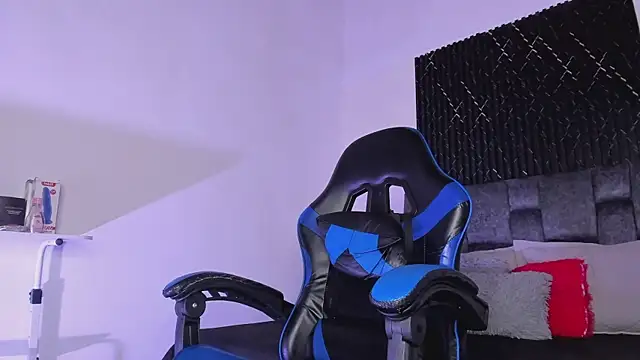 ThiagoSexy005 online show from 07-15-26, 12:28