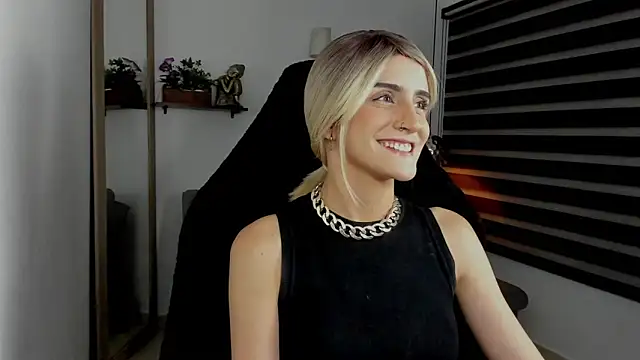 Snapshot of Jessica_lisbon chatting on 04-30-26, 04:14 Jessica lisbon online show from 04-30-26, 04:14