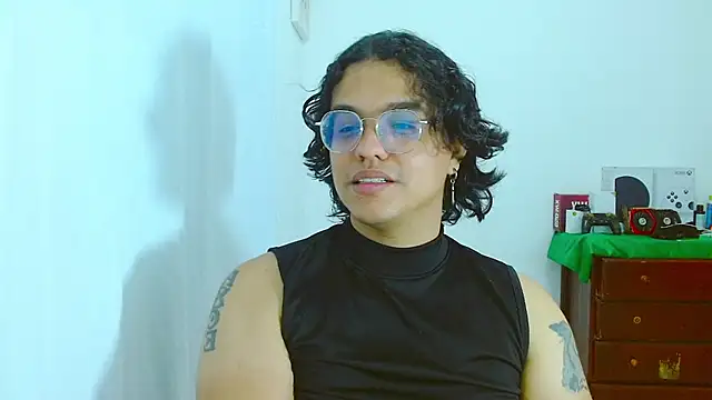 Snapshot of Diane_exotic chatting on 07-08-26, 11:49 Diane exotic online show from 07-08-26, 11:49