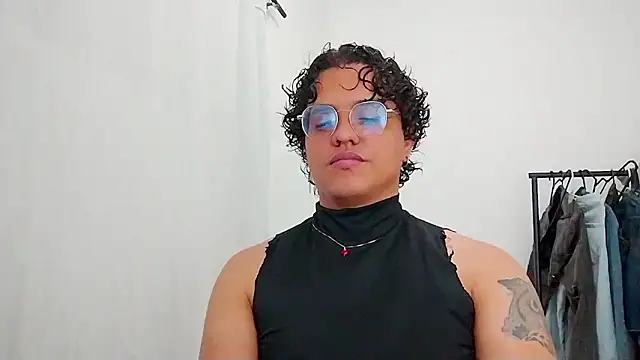 Snapshot of Diane_exotic chatting on 05-05-26, 12:35 Diane exotic online show from 05-05-26, 12:35