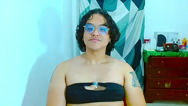 Snapshot of Diane_exotic chatting on 07-20-26, 10:12 Diane exotic online show from 07-20-26, 10:12