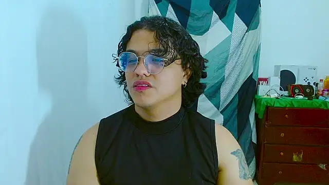 Snapshot of Diane_exotic chatting on 07-23-26, 11:44 Diane exotic online show from 07-23-26, 11:44