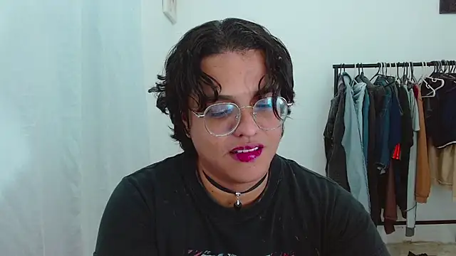 Snapshot of Diane_exotic chatting on 05-24-26, 12:21 Diane exotic online show from 05-24-26, 12:21