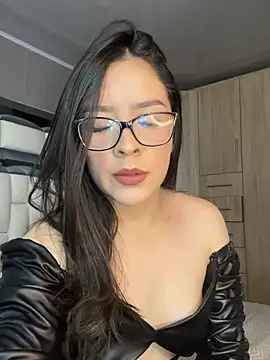 evelinsofia  online show from 04-25-26, 02:14