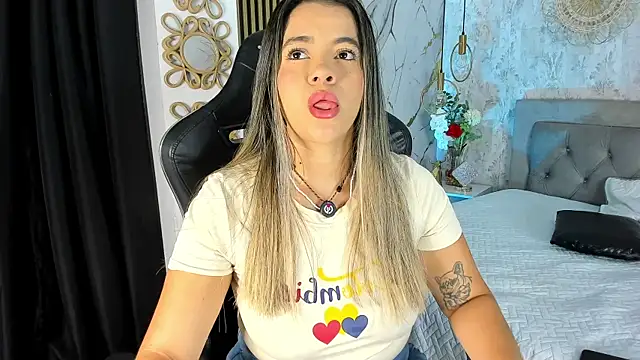 Snapshot of Leidy_2026 chatting on 06-11-26, 12:57 Leidy 2026 online show from 06-11-26, 12:57