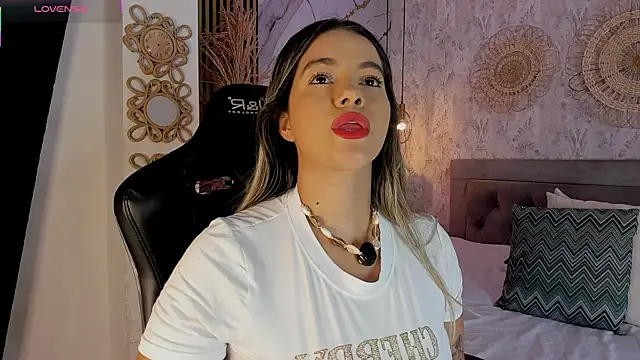 Snapshot of Leidy_2026 chatting on 04-30-26, 12:56 Leidy 2026 online show from 04-30-26, 12:56