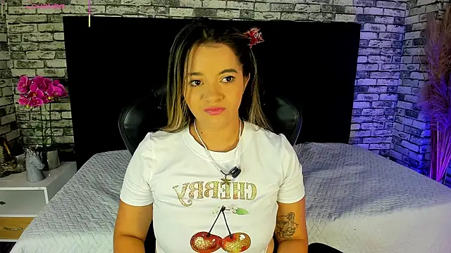 Snapshot of Leidy_2026 chatting on 05-22-26, 12:36 Leidy 2026 online show from 05-22-26, 12:36
