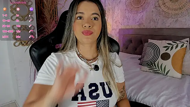 Snapshot of Leidy_2026 chatting on 04-28-26, 12:53 Leidy 2026 online show from 04-28-26, 12:53