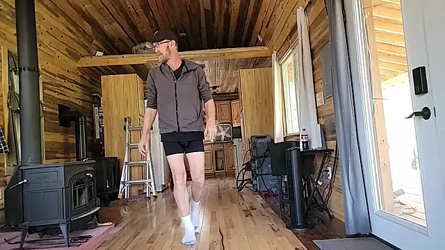 NakedCabinLife online show from 04-24-26, 09:28