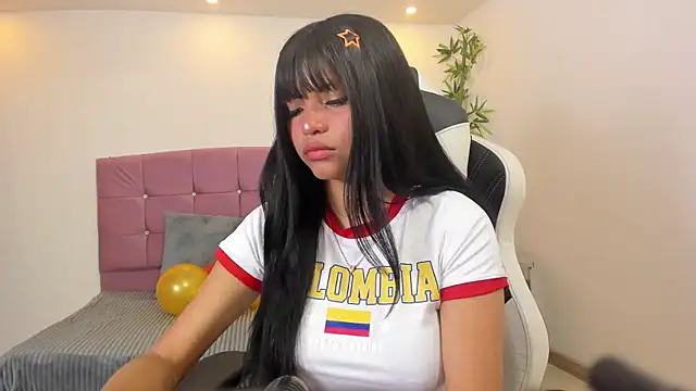 Hinaa XXX online show from 06-23-26, 07:34